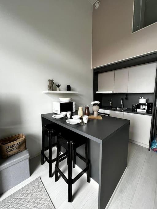 Cozy Penthouse Loft - Near The Airport Apartment Vantaa Luaran gambar